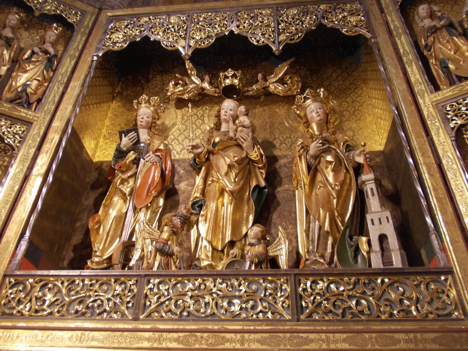 Ołtarz główny w katedrze 3434